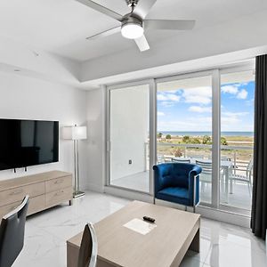 Deluxe Suite Sea View